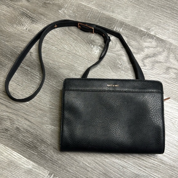 Matt & Nat Crossbody Handbag - Picture 2 of 7